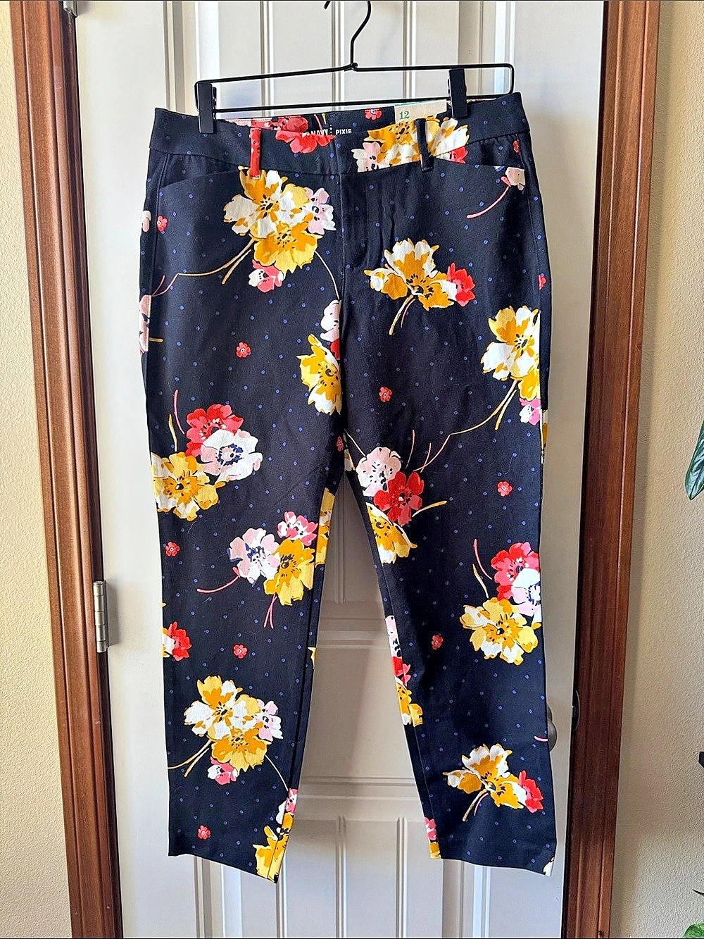Old Navy Pixie Mid-Rise Printed Pants Mid-Rise Floral Skinny Pants